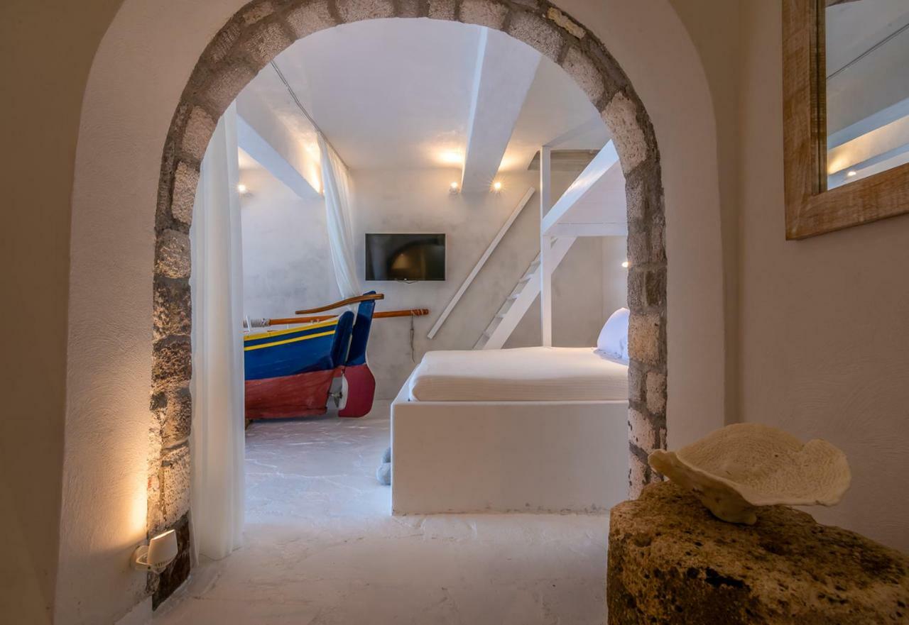 Neosikos Amazing Beach House In Milos Island Villa Klima  ภายนอก รูปภาพ